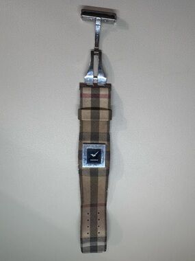 Burberry | Accessories | Authentic Burberry Watch Woman New  display picture 3